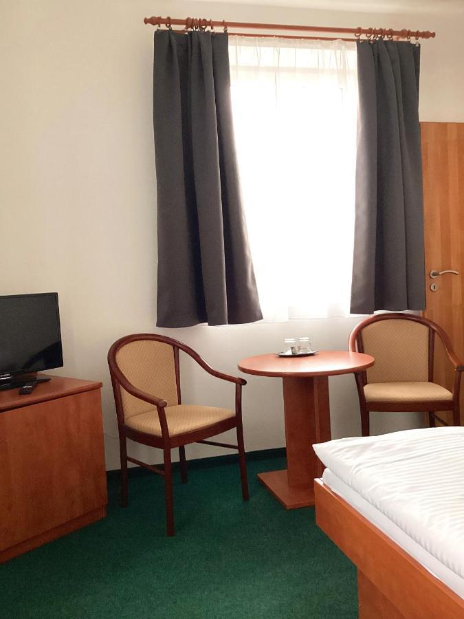 Hotel Karolina Karlowe Wary Zewnętrze zdjęcie