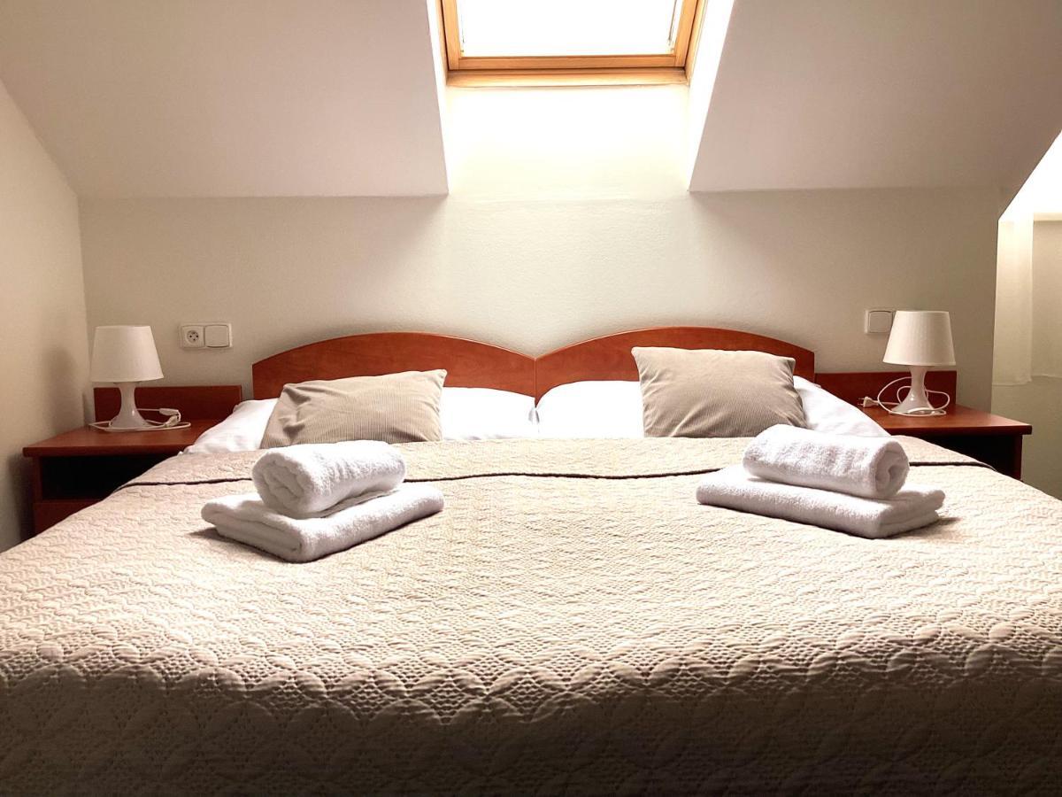 Hotel Karolina Karlowe Wary Zewnętrze zdjęcie