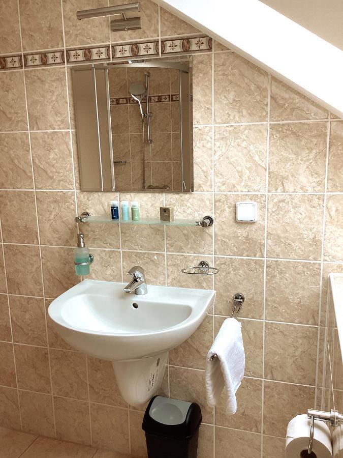 Hotel Karolina Karlowe Wary Zewnętrze zdjęcie
