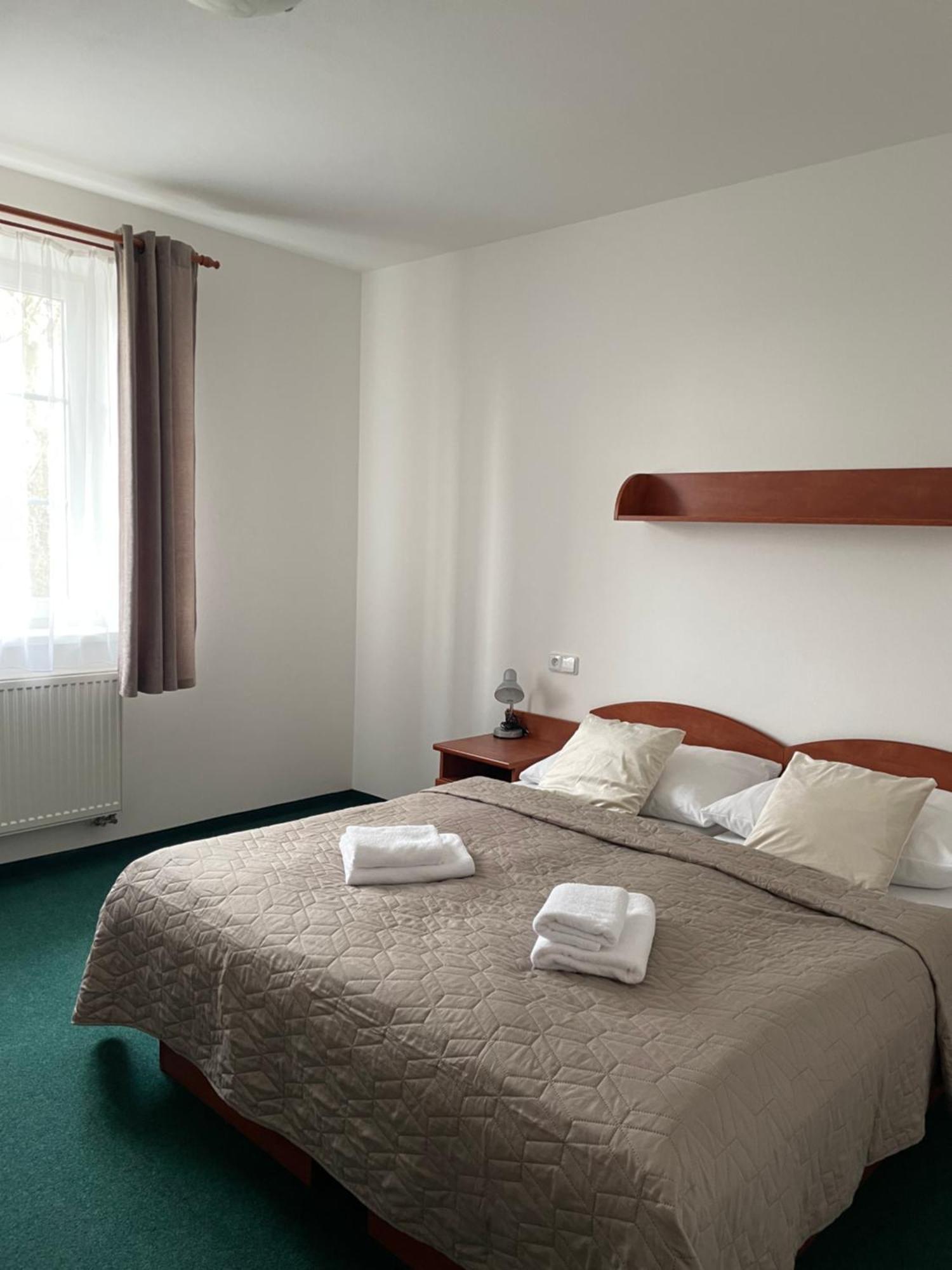 Hotel Karolina Karlowe Wary Zewnętrze zdjęcie